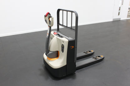 Crown WP3010 – Powered Pallet Truck