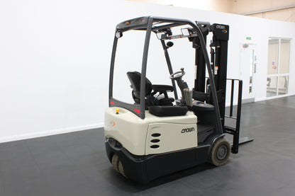 Crown SCT6020 –  Rear Twin Wheel Counterbalance