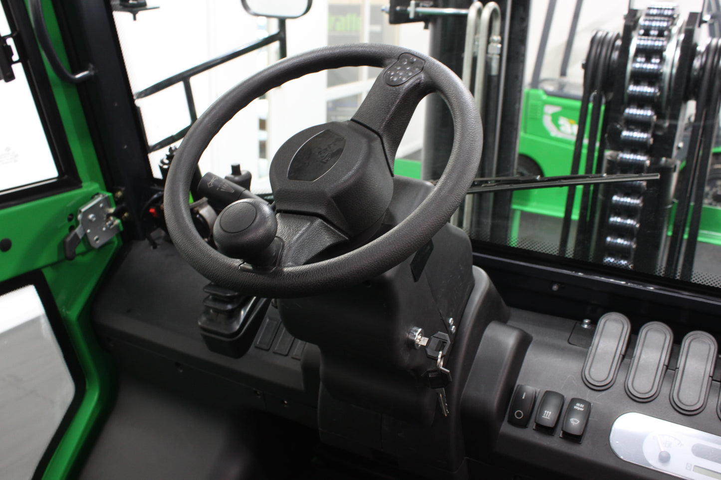 giraffe FD70 Premium Plus Advanced Pedestrian Safety | Full Cab Diesel Counterbalance | 4-Wheel Forklift