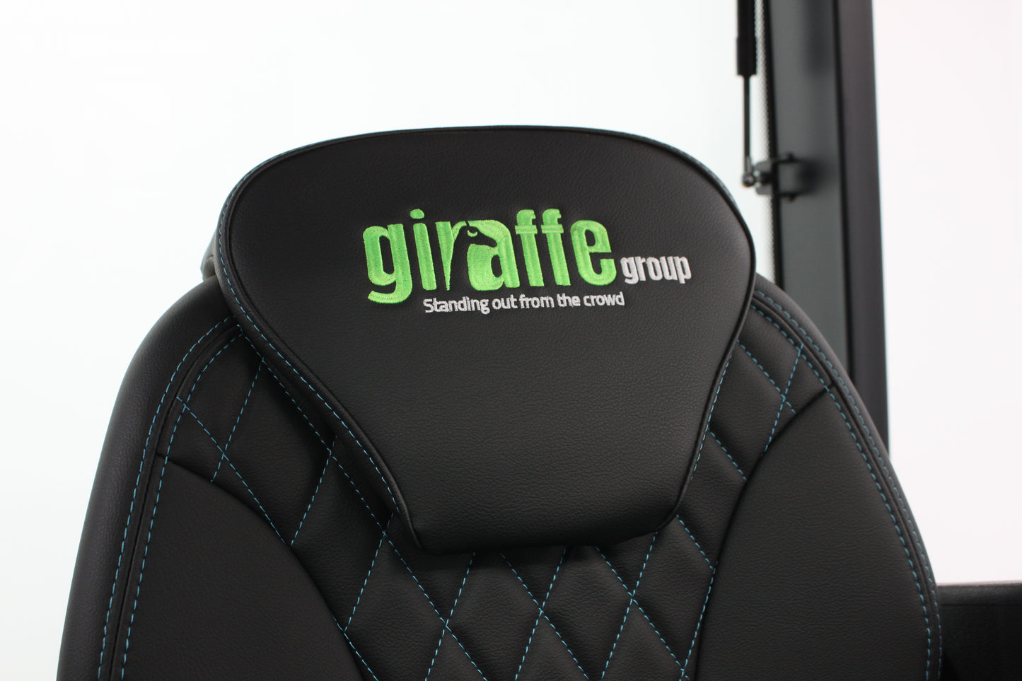 giraffe FD25| Half Cab Diesel Counterbalance | 4-Wheel Forklift