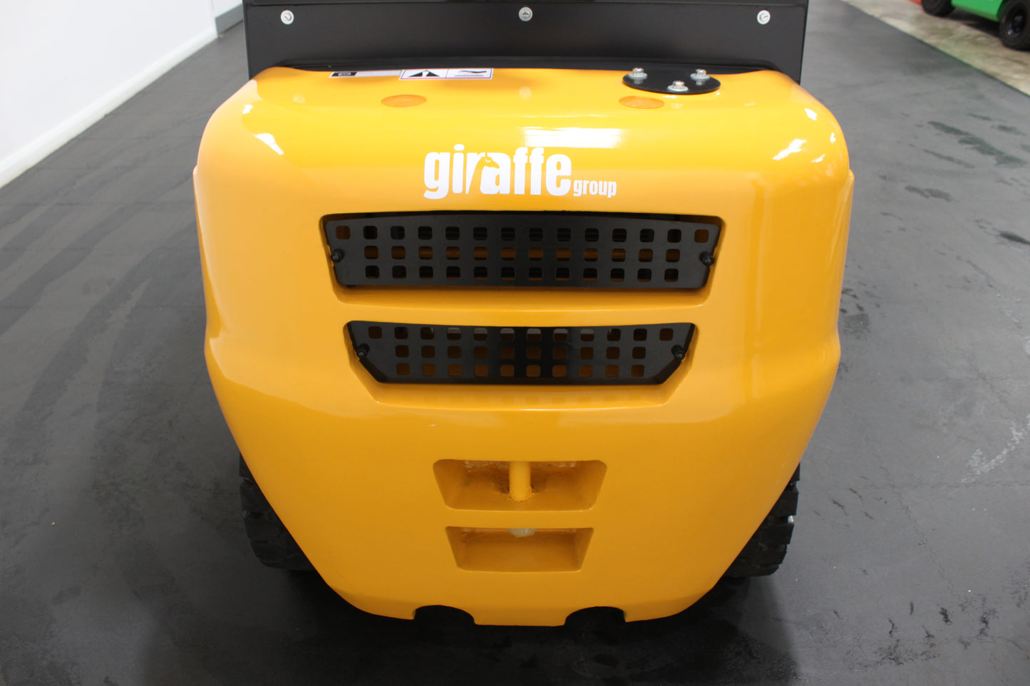 giraffe FD25| Half Cab Diesel Counterbalance | 4-Wheel Forklift