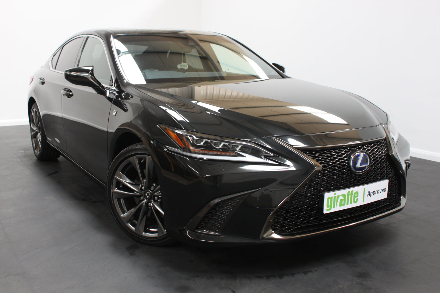 Lexus ES 300h 2.5 F-Sport 4dr CVT