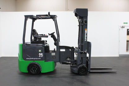 Mima mj25 2.5t articulated forklift | 4-stage mast, lithium, container-ready