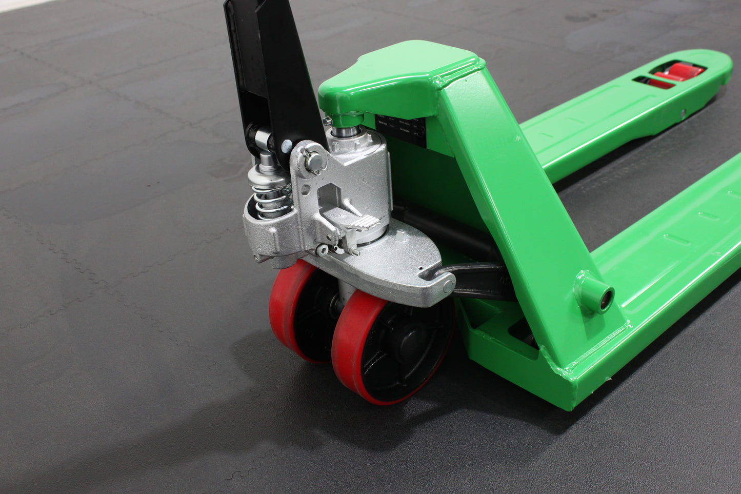 giraffe 3T Euro Spec 550x1150mm Manual Pallet Truck | Heavy Duty, Low Profile