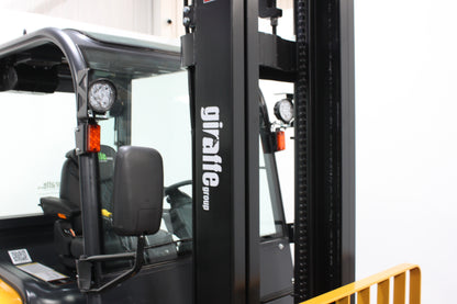 giraffe FD25| Half Cab Diesel Counterbalance | 4-Wheel Forklift