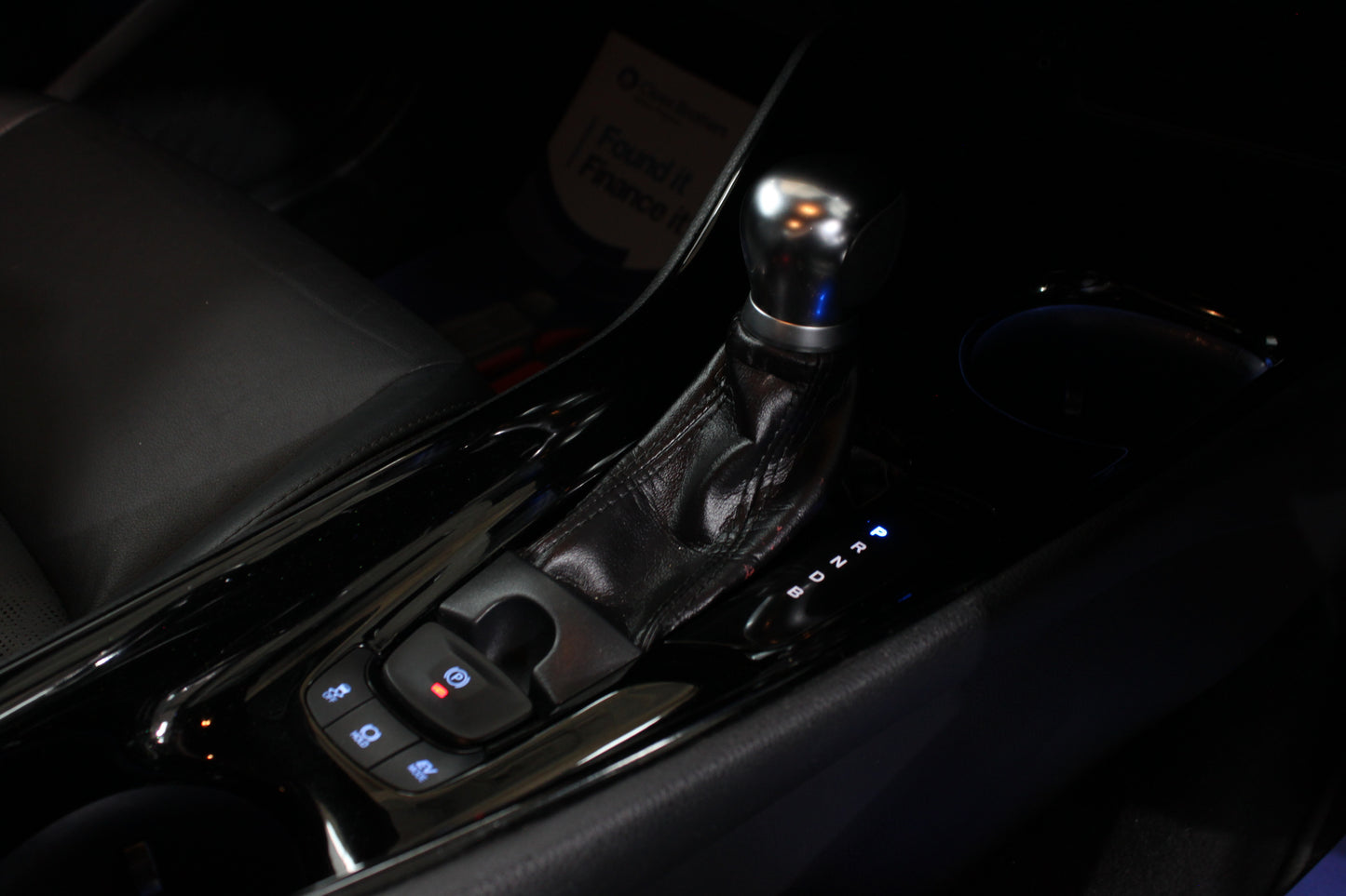 Toyota C-HR 1.8 Hybrid Dynamic 5dr CVT