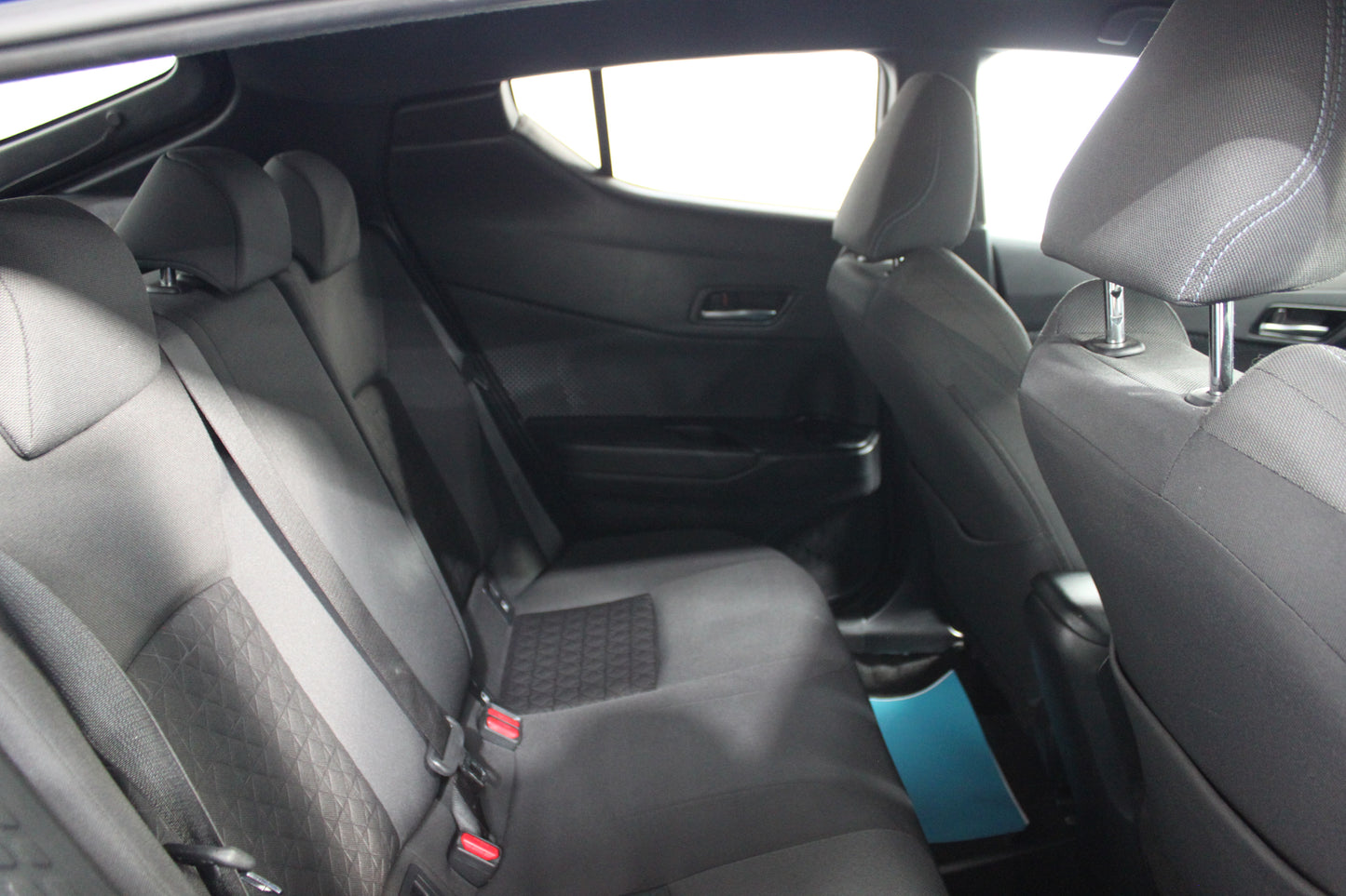 Toyota C-HR 1.8 Hybrid Design 5dr CVT