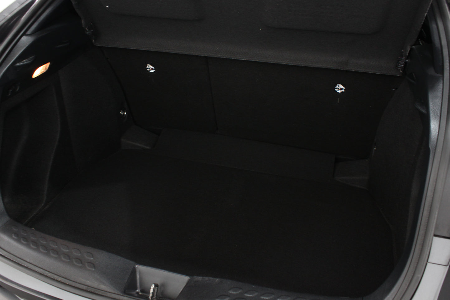 Toyota C-HR 1.8 Hybrid Design 5dr CVT