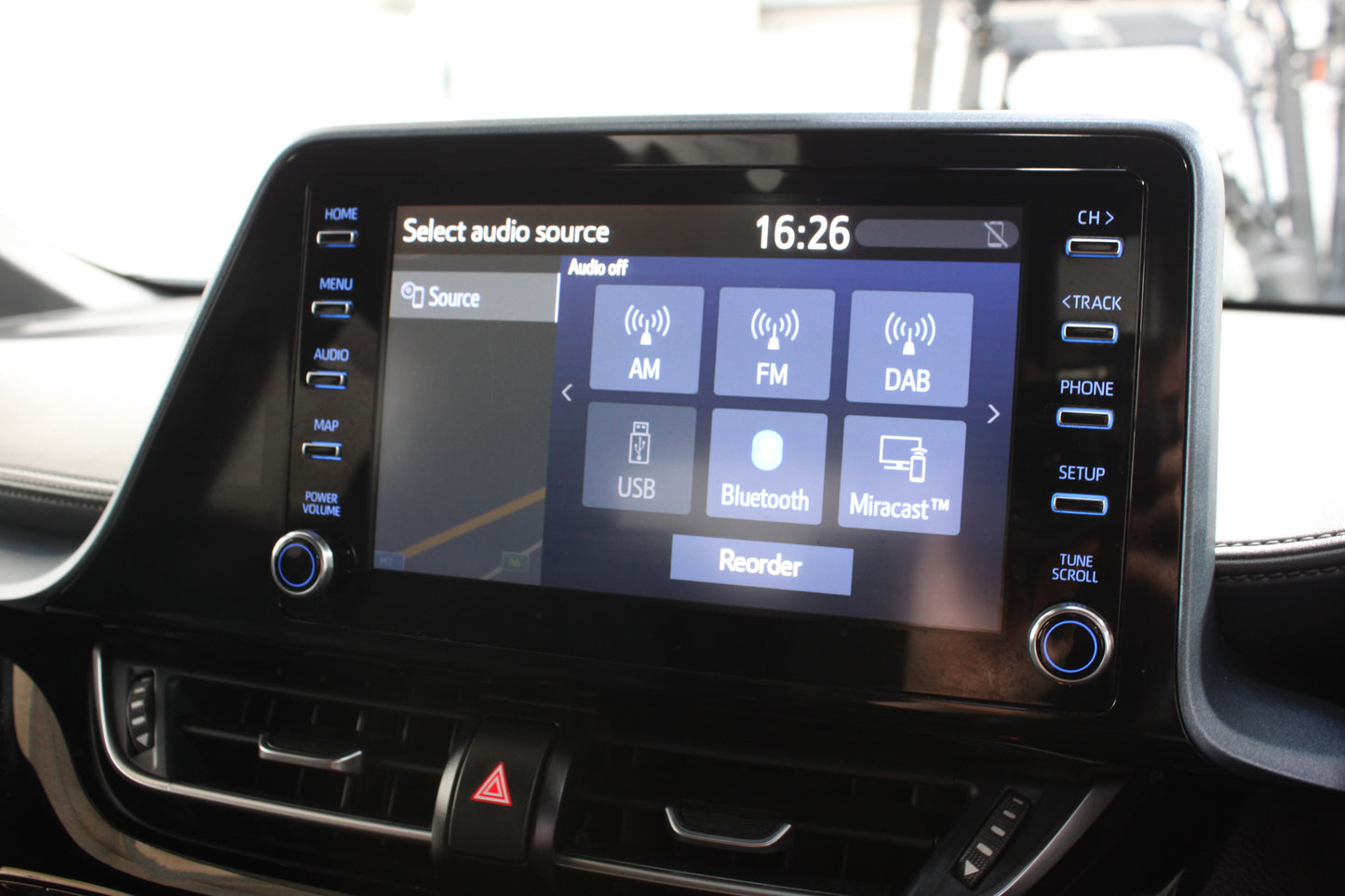 Toyota C-HR 1.8 Hybrid Design 5dr CVT