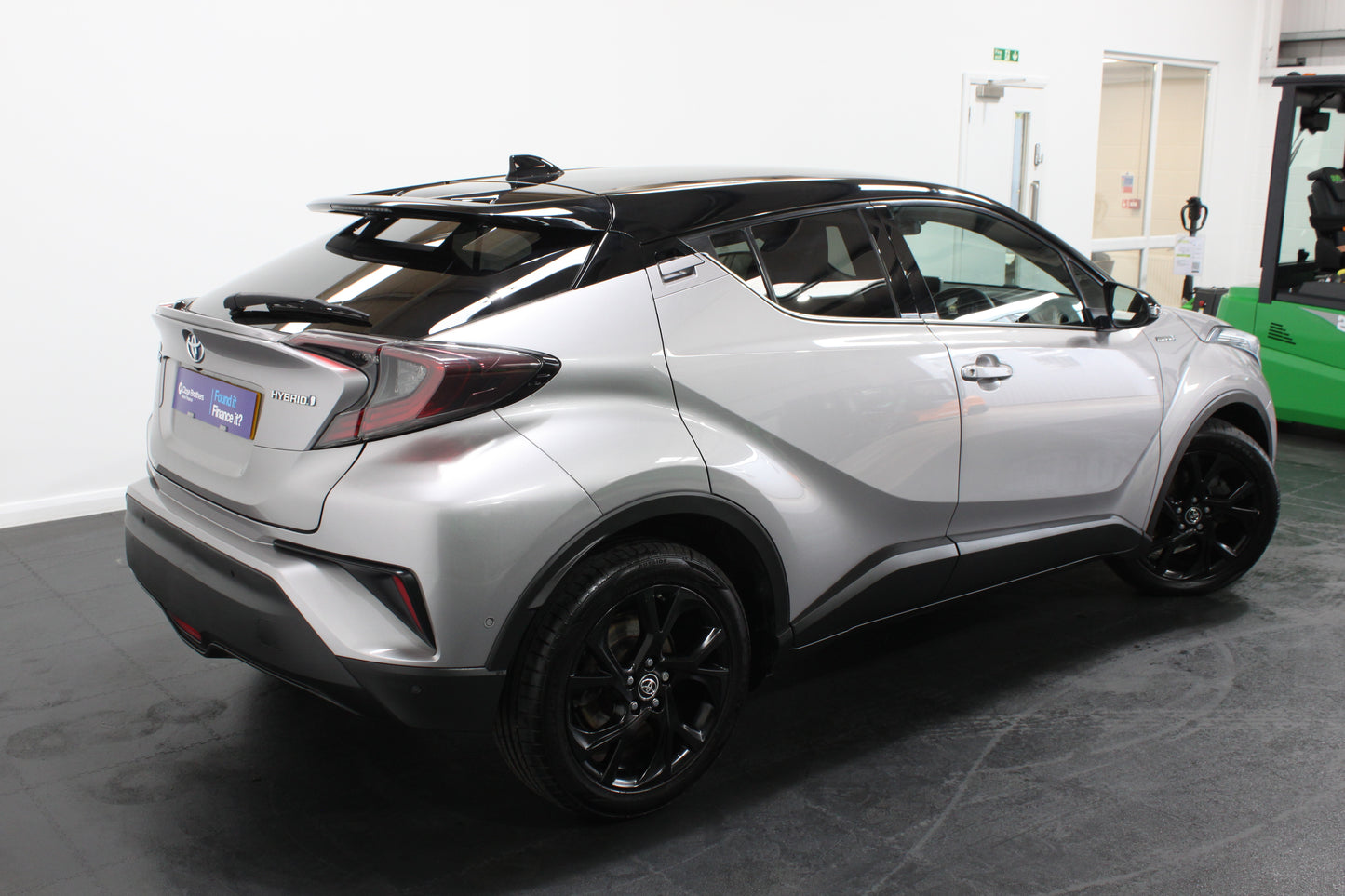 Toyota C-HR 1.8 Hybrid Dynamic 5dr CVT