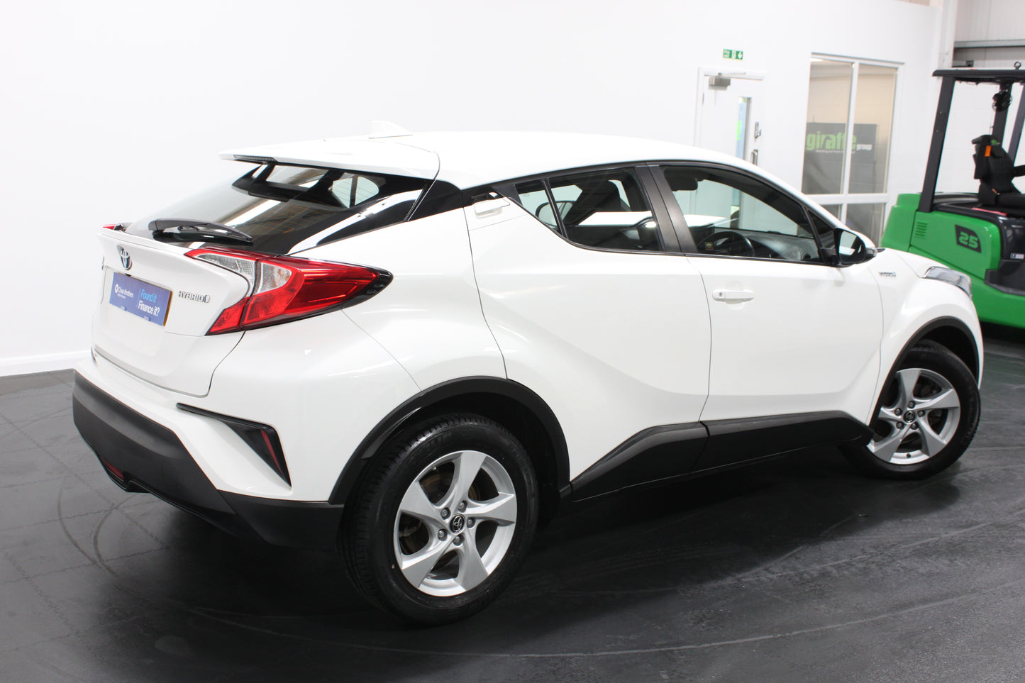 Toyota C-HR 1.8 Hybrid Icon 5dr CVT