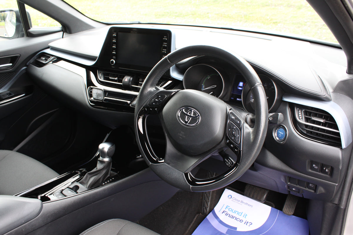 Toyota C-HR 1.8 Hybrid Design 5dr CVT