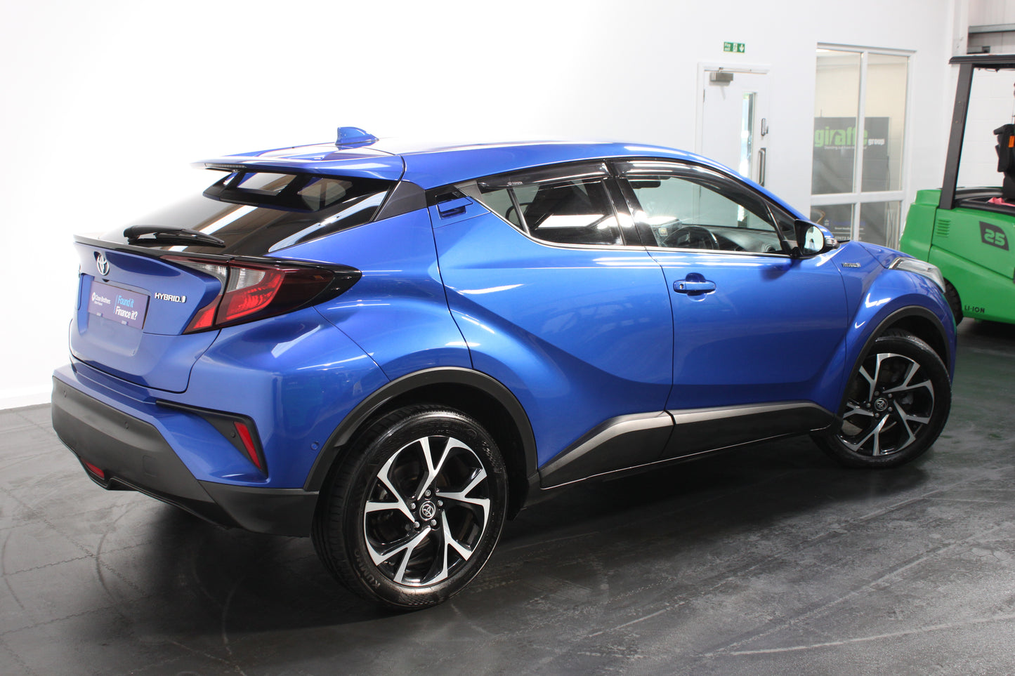 Toyota C-HR 1.8 Hybrid Design 5dr CVT