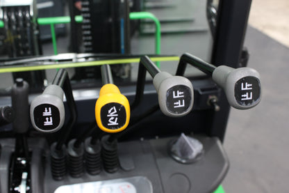 giraffe FD30 Premium  | Full Cab Diesel Counterbalance  | 4-Wheel Forklift