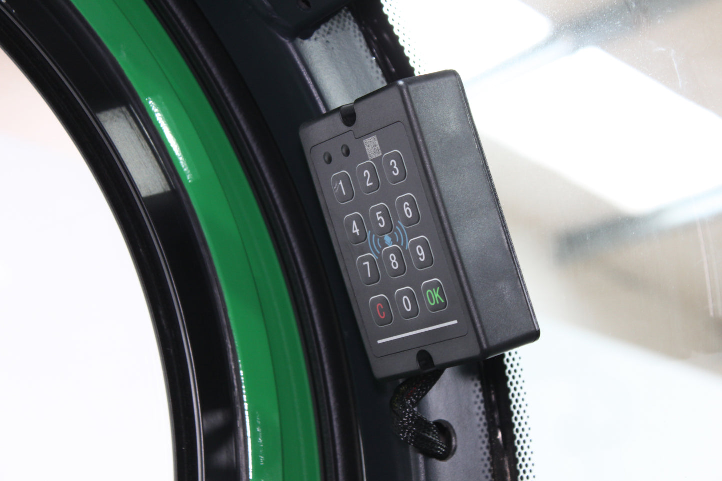 giraffe FD30 Premium  | Full Cab Diesel Counterbalance  | 4-Wheel Forklift