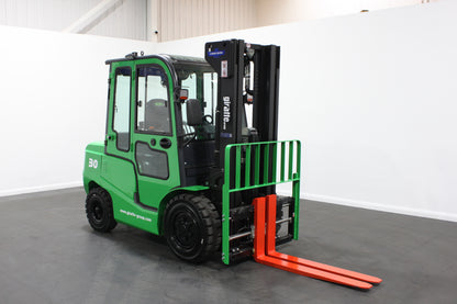 giraffe FD30 Premium  | Full Cab Diesel Counterbalance  | 4-Wheel Forklift