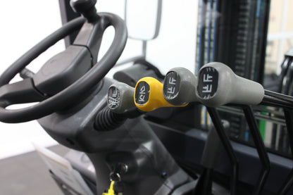 giraffe FD25 Premium  | Full Cab Diesel Counterbalance  | 4-Wheel Forklift