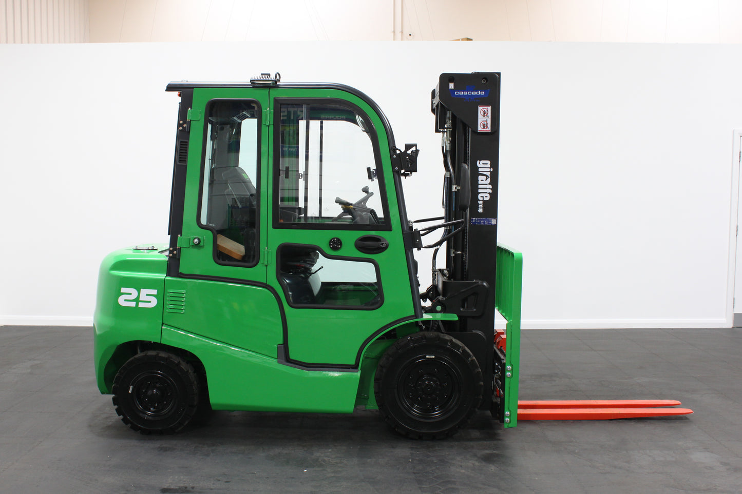 giraffe FD25 Premium  | Full Cab Diesel Counterbalance  | 4-Wheel Forklift
