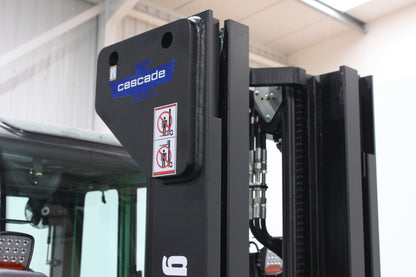 giraffe FD25 Premium  | Full Cab Diesel Counterbalance  | 4-Wheel Forklift
