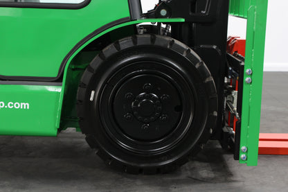 giraffe FD30 Premium Plus Adv Safety  | Full Cab Diesel Counterbalance  | 4-Wheel Forklift