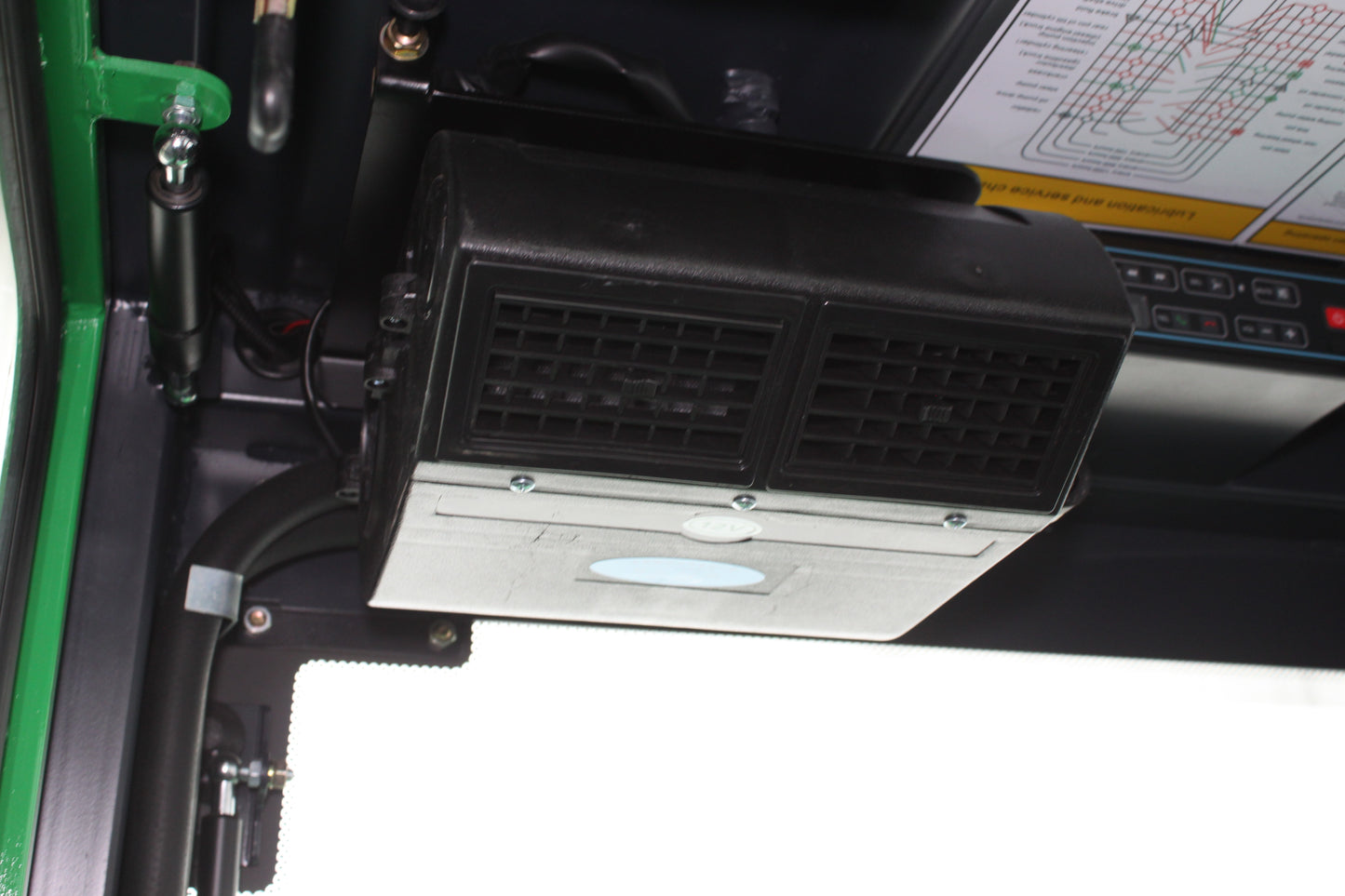 giraffe FD30 Premium Plus Adv Safety  | Full Cab Diesel Counterbalance  | 4-Wheel Forklift