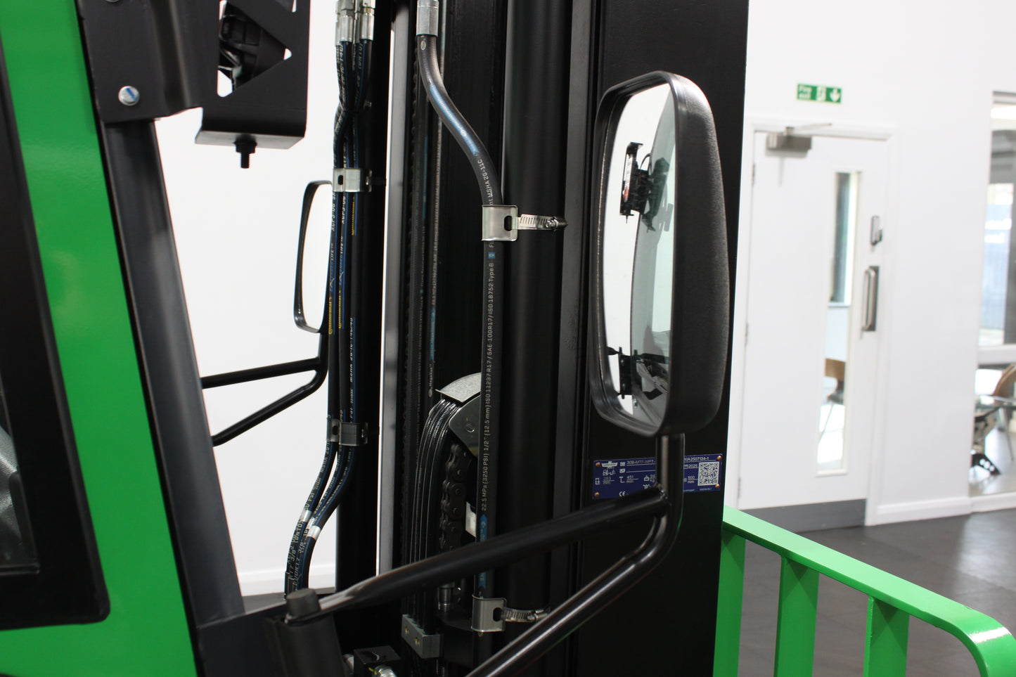 giraffe FD30 Premium Plus Adv Safety  | Full Cab Diesel Counterbalance  | 4-Wheel Forklift