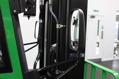 giraffe FD30 Premium Plus Adv Safety  | Full Cab Diesel Counterbalance  | 4-Wheel Forklift
