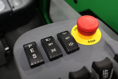 giraffe FD25 Premium Plus Advanced Pedestrian Safety | Full Cab Diesel Counterbalance | 4-Wheel Forklift