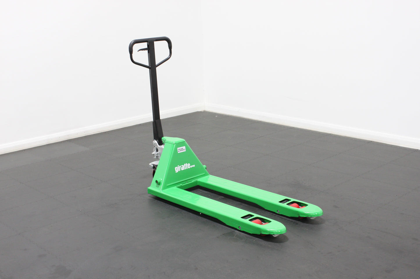 giraffe 2.5T Euro Spec 550x1150mm Manual Pallet Truck | Heavy Duty, Low Profile