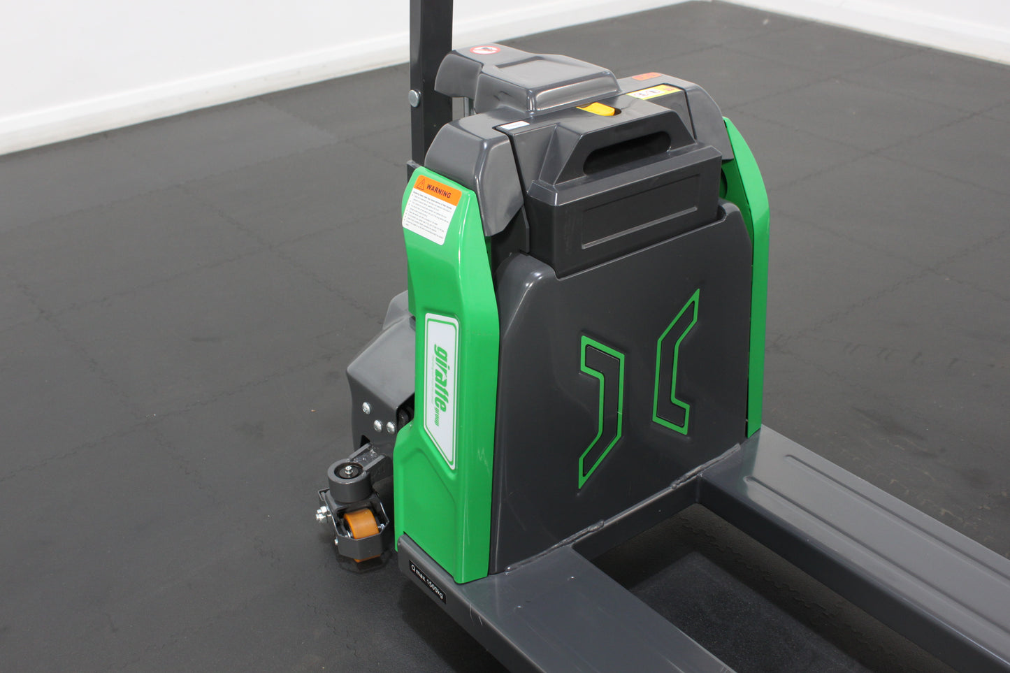 giraffe - 1.5T Lithium Powered Pallet Truck (EURO Spec 550x1150mm)
