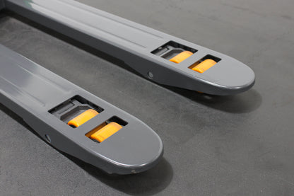 giraffe - 2.0T Lithium Powered Pallet Truck (EURO Spec 550x1150mm)