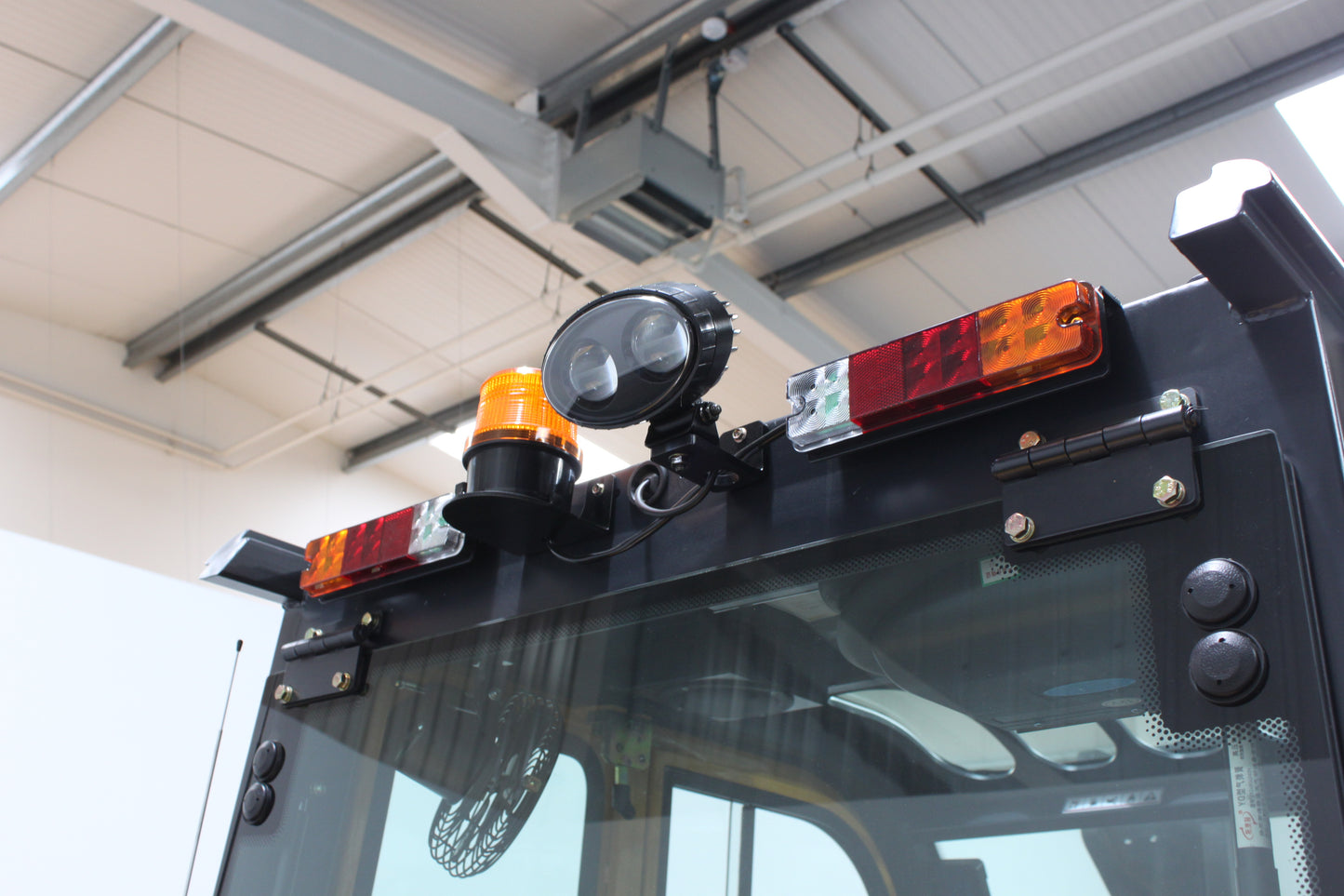 giraffe FD30 Premium  | Full Cab Diesel Counterbalance  | 4-Wheel Forklift
