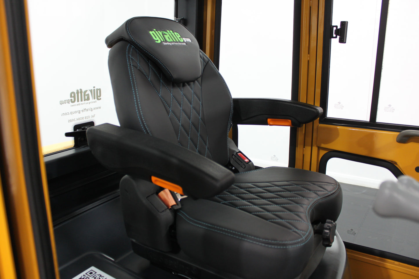 giraffe FD30 Premium  | Full Cab Diesel Counterbalance  | 4-Wheel Forklift