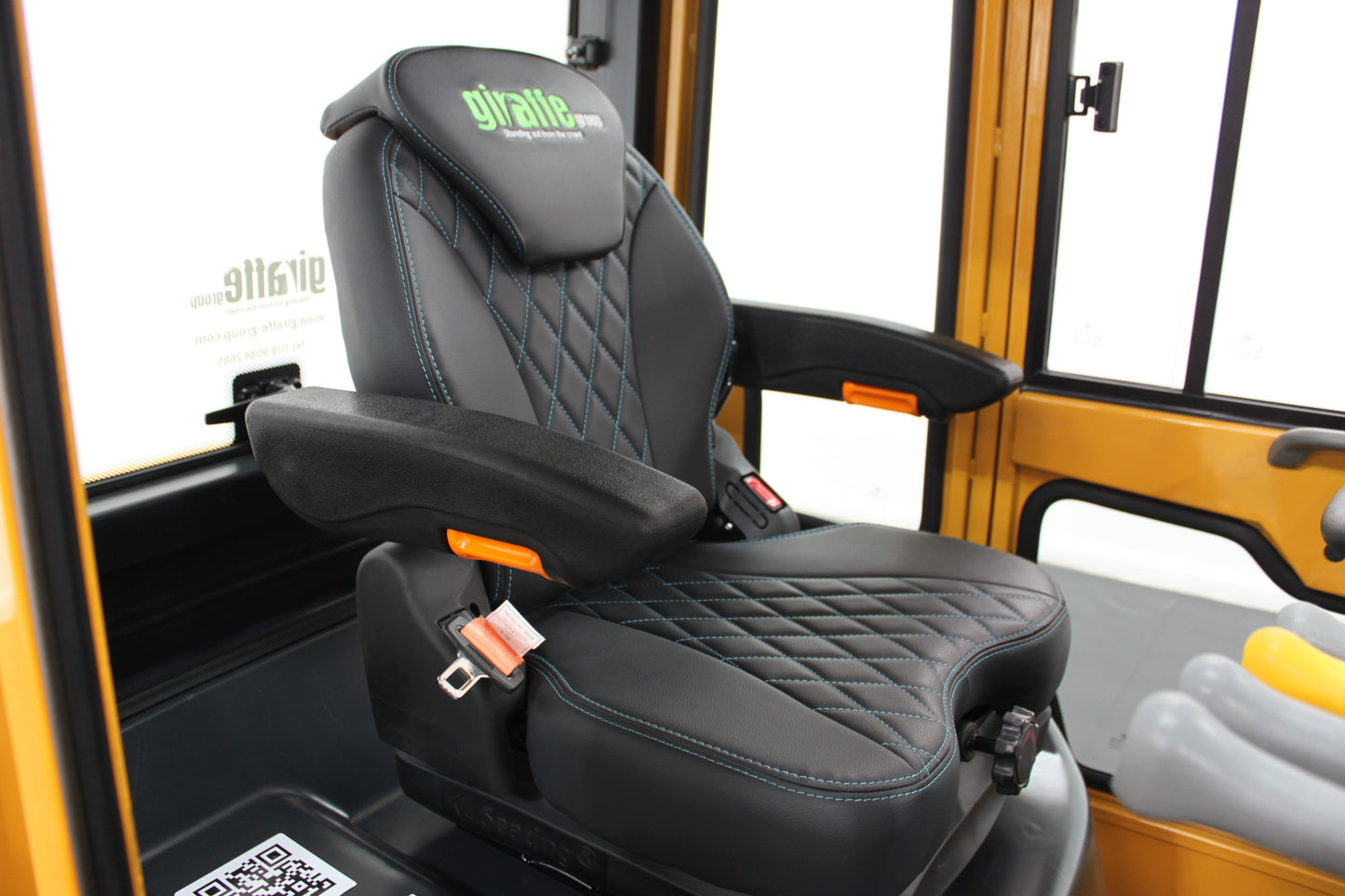 giraffe FD25 Premium  | Full Cab Diesel Counterbalance  | 4-Wheel Forklift