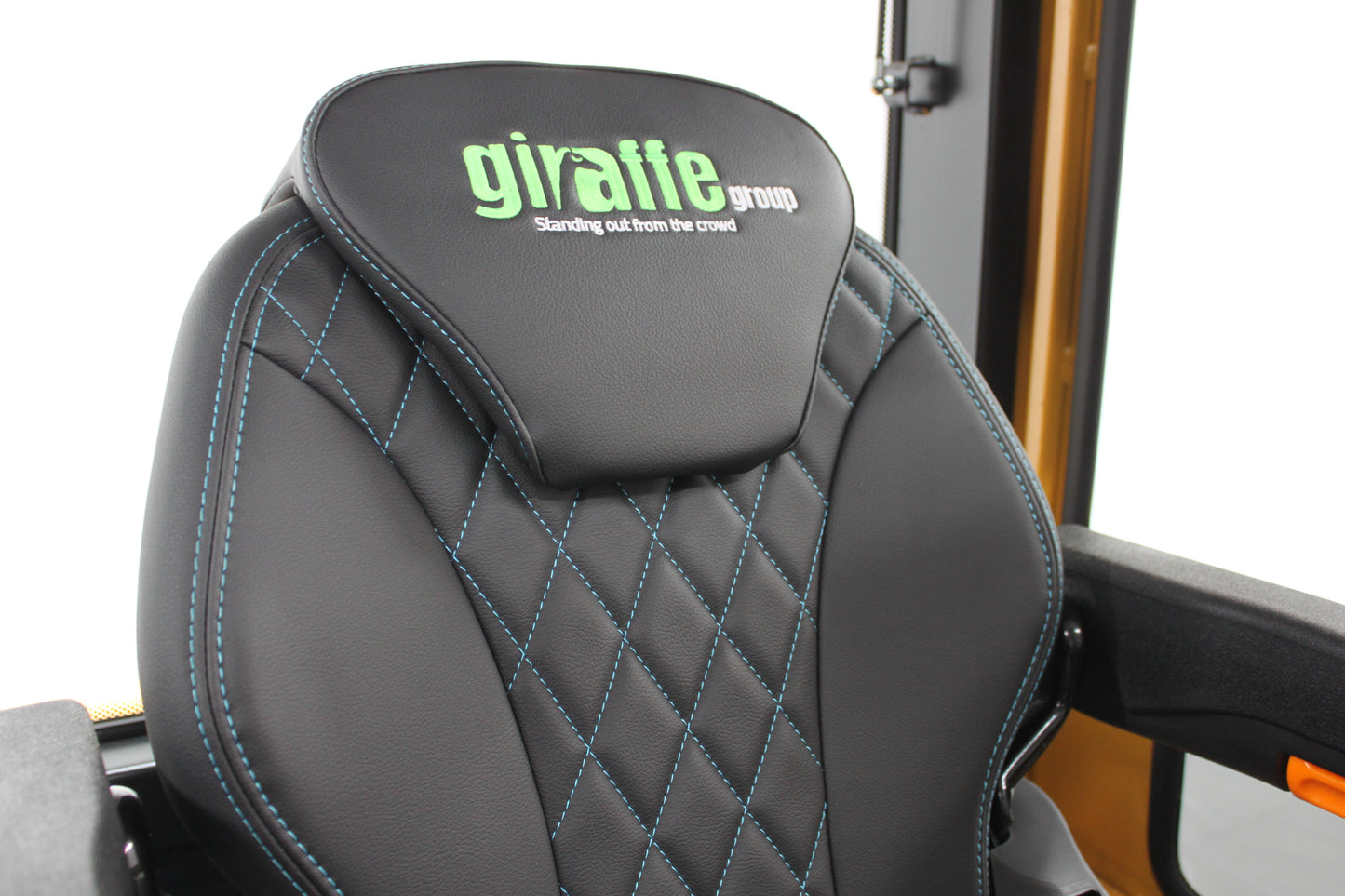 giraffe FD25 Premium  | Full Cab Diesel Counterbalance  | 4-Wheel Forklift