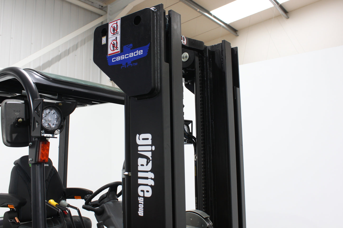 giraffe GBL25 2.5T Lithium Electric 4-Wheel Forklift | Fast Charging, Zero Emissions