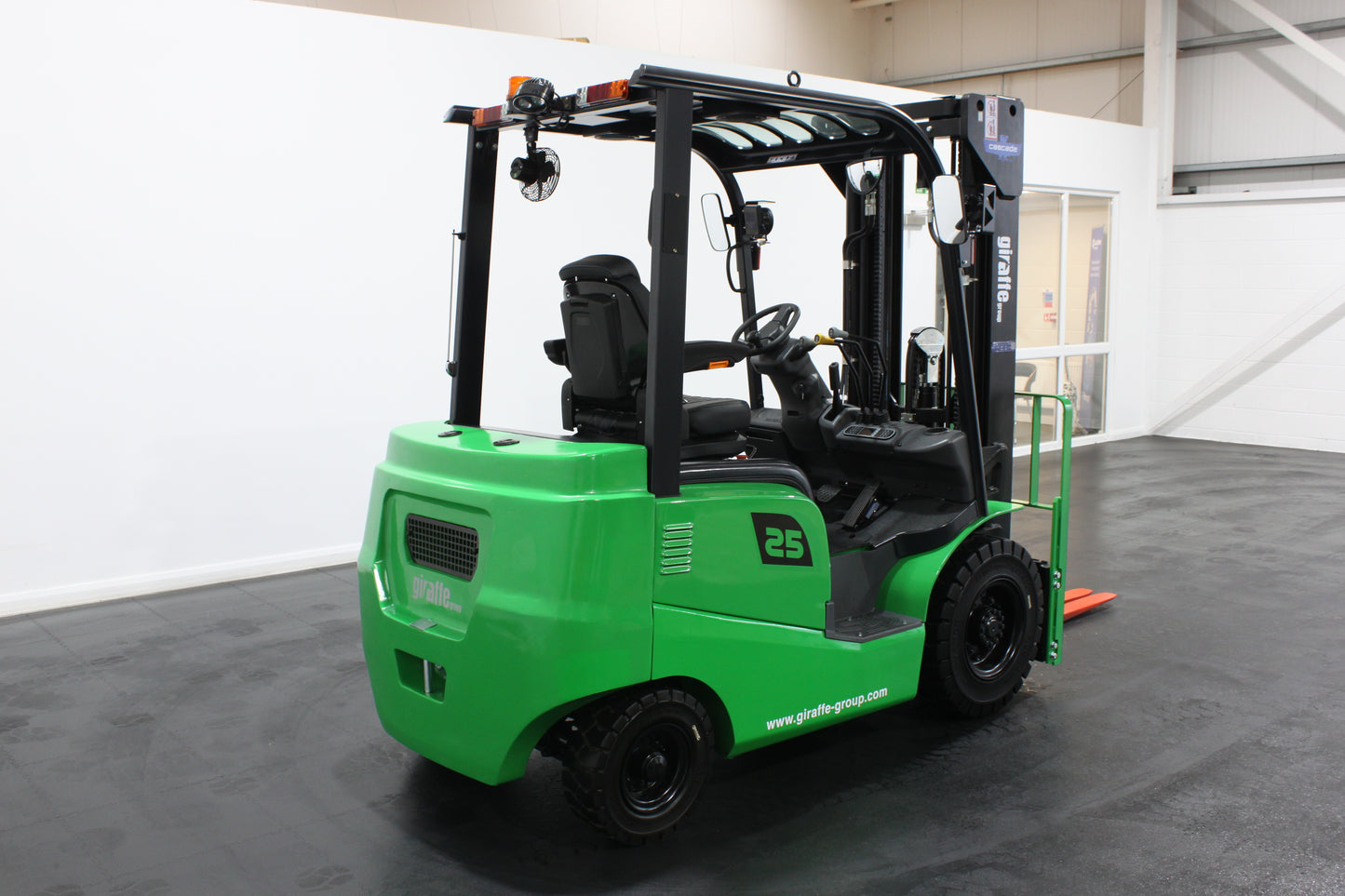 giraffe GBL25 2.5T Lithium Electric 4-Wheel Forklift | Fast Charging, Zero Emissions