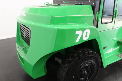 giraffe GBL70 | Full Cab Lithium Electric Counterbalance  | 4-Wheel Forklift