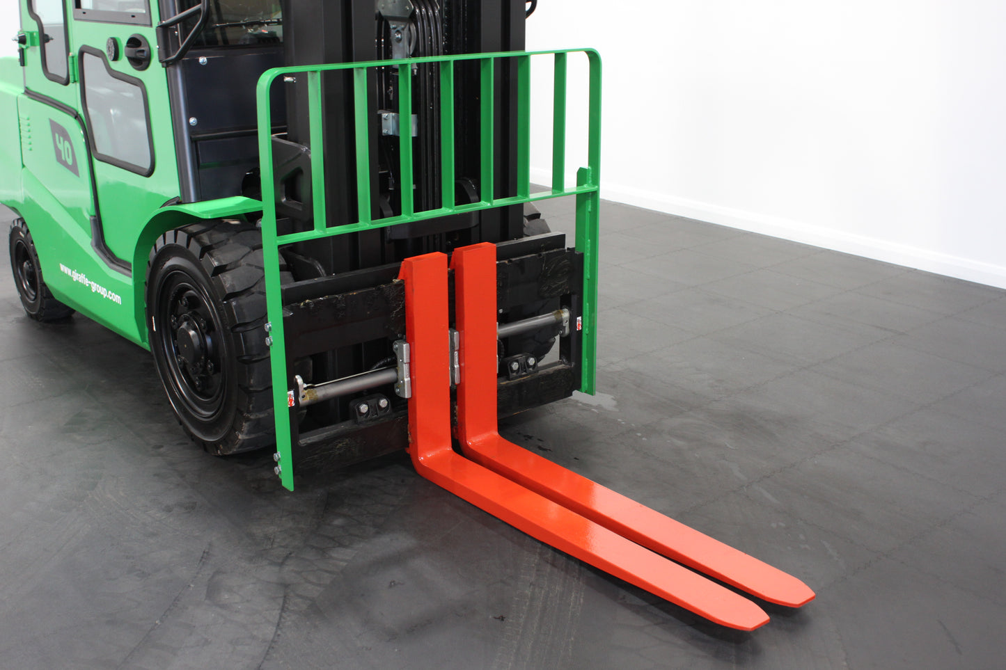giraffe GBL40 Premium Plus Advanced Pedestrian Safety | Full Cab Lithium Electric Counterbalance  | 4-Wheel Forklift