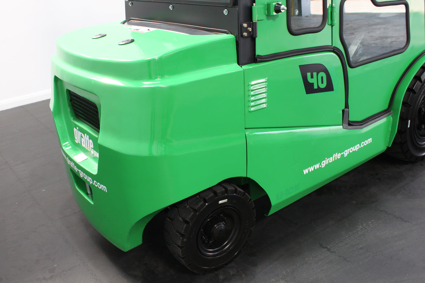 giraffe GBL40 Premium Plus Advanced Pedestrian Safety | Full Cab Lithium Electric Counterbalance  | 4-Wheel Forklift