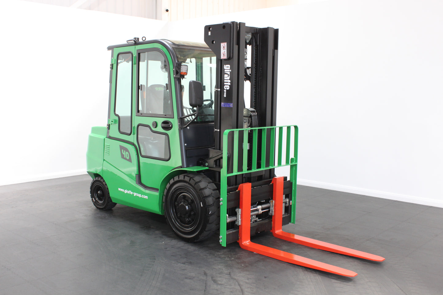 giraffe GBL40 Premium | Full Cab Lithium Electric Counterbalance  | 4-Wheel Forklift
