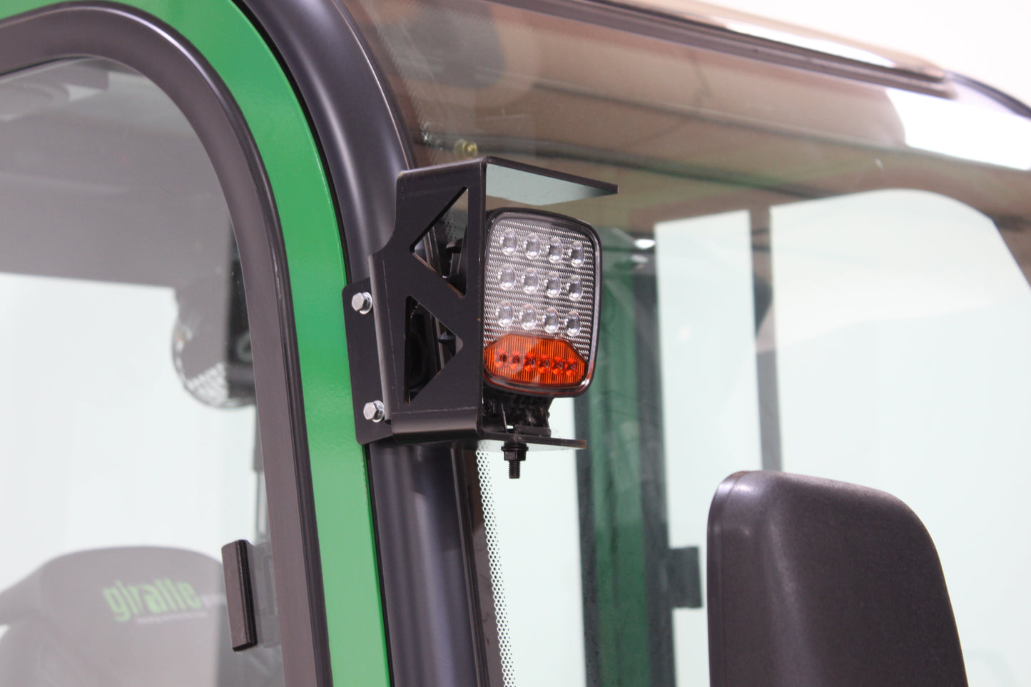 giraffe GBL40 Premium | Full Cab Lithium Electric Counterbalance  | 4-Wheel Forklift