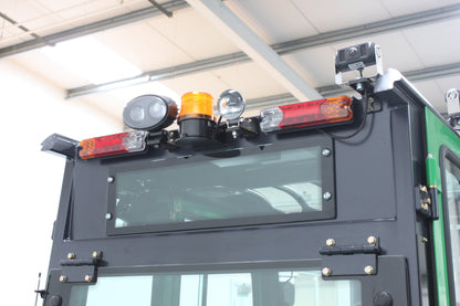 giraffe GBL25 Premium Plus ADV Safety | Full Cab Lithium Electric Counterbalance | 4-Wheel Forklift