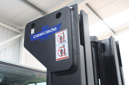 giraffe GBL25 Premium Plus ADV Safety | Full Cab Lithium Electric Counterbalance | 4-Wheel Forklift