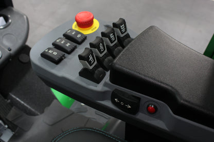 giraffe GBL25 Premium Plus ADV Safety | Full Cab Lithium Electric Counterbalance | 4-Wheel Forklift