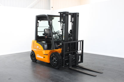 Hangcha XE425T 2.5T | Semi Cab Lithium Counterbalance | 4-Wheel Forklift