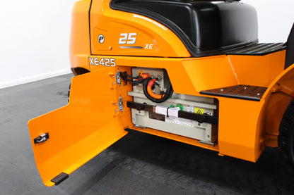 Hangcha XE425T 2.5T | Semi Cab Lithium Counterbalance | 4-Wheel Forklift