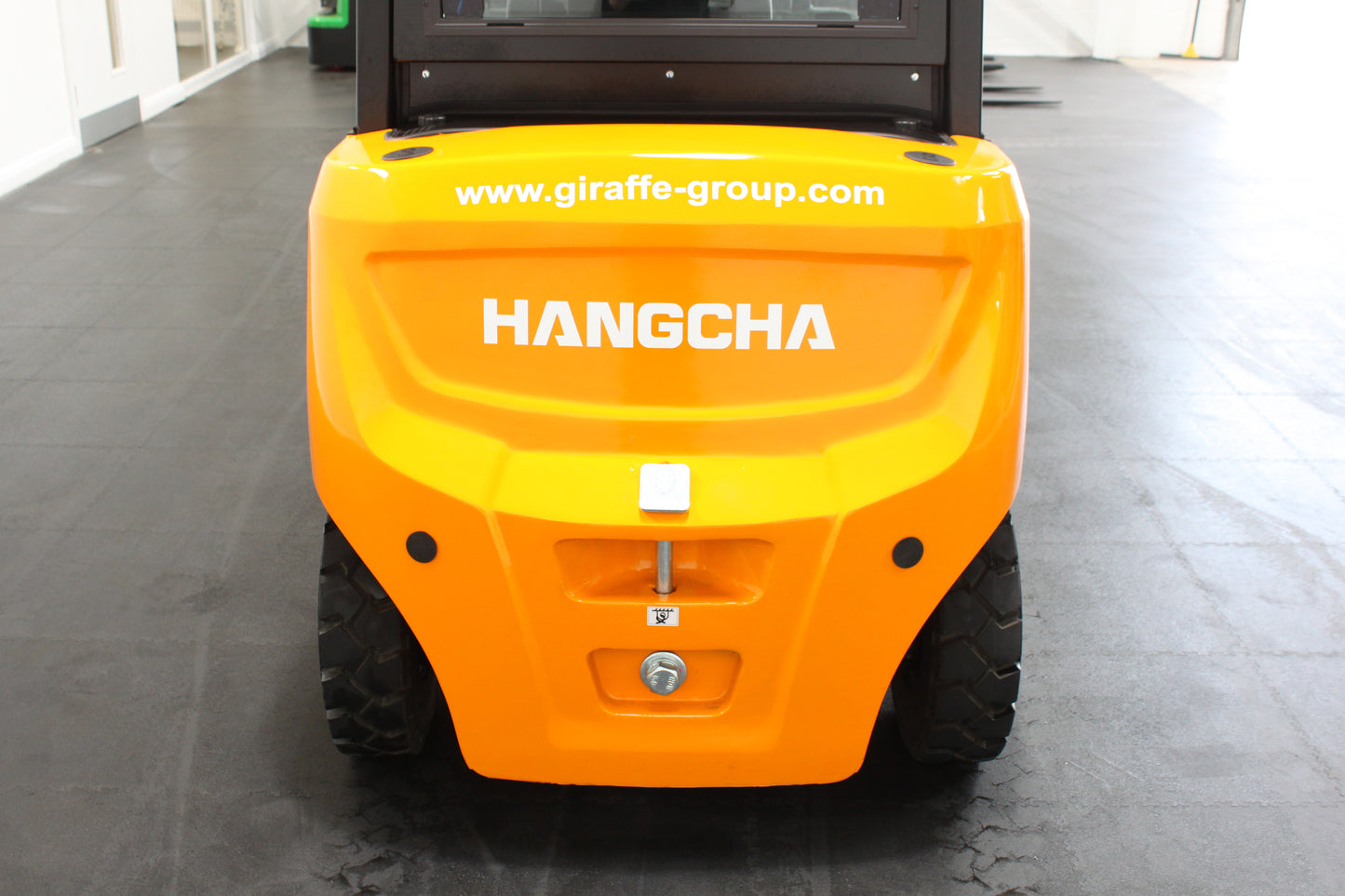 Hangcha XE425T 2.5T | Semi Cab Lithium Counterbalance | 4-Wheel Forklift