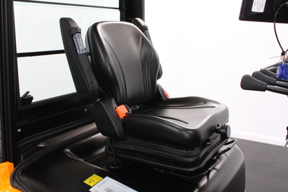 Hangcha XE425T 2.5T | Semi Cab Lithium Counterbalance | 4-Wheel Forklift