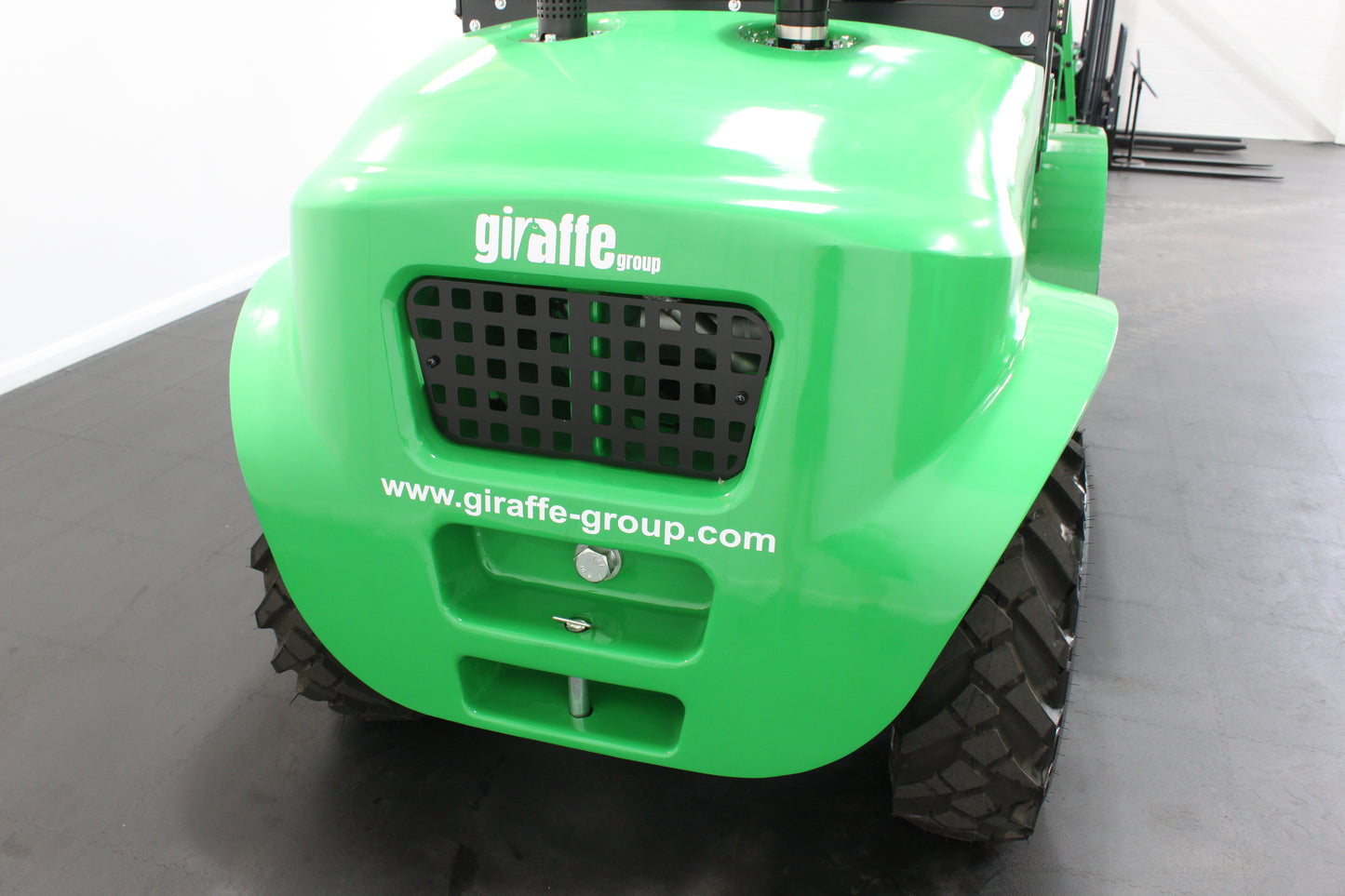 giraffe CPCD35-4WD - Full cab - Rough terrain forklift